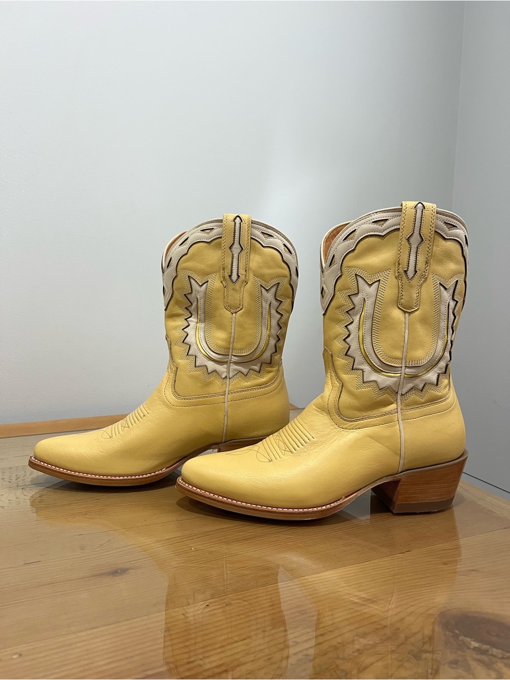 Tecovas The Jolene Western Leather  Pale Yellow Boots Size 7.5